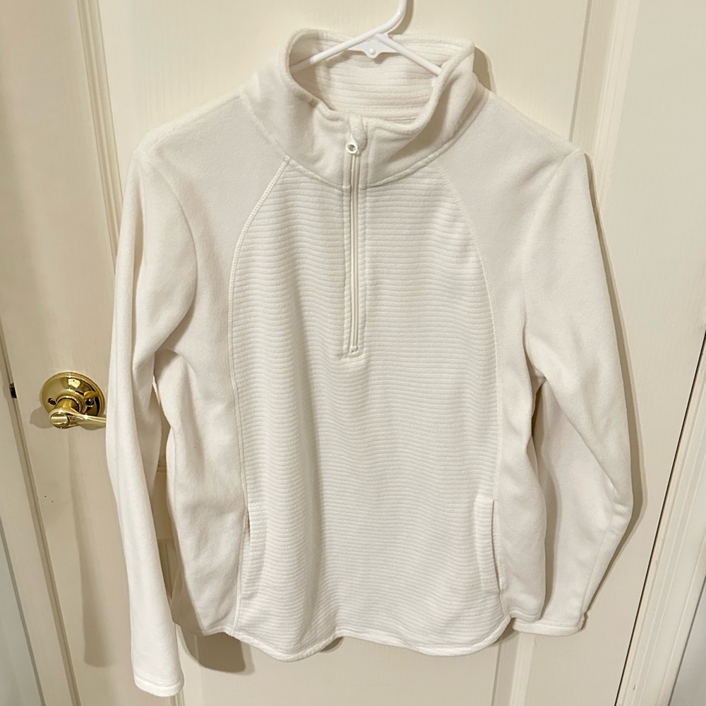 WOMENS WHITE SWEATER (ZIPPER) (POCKETS) (MEDIUM)
